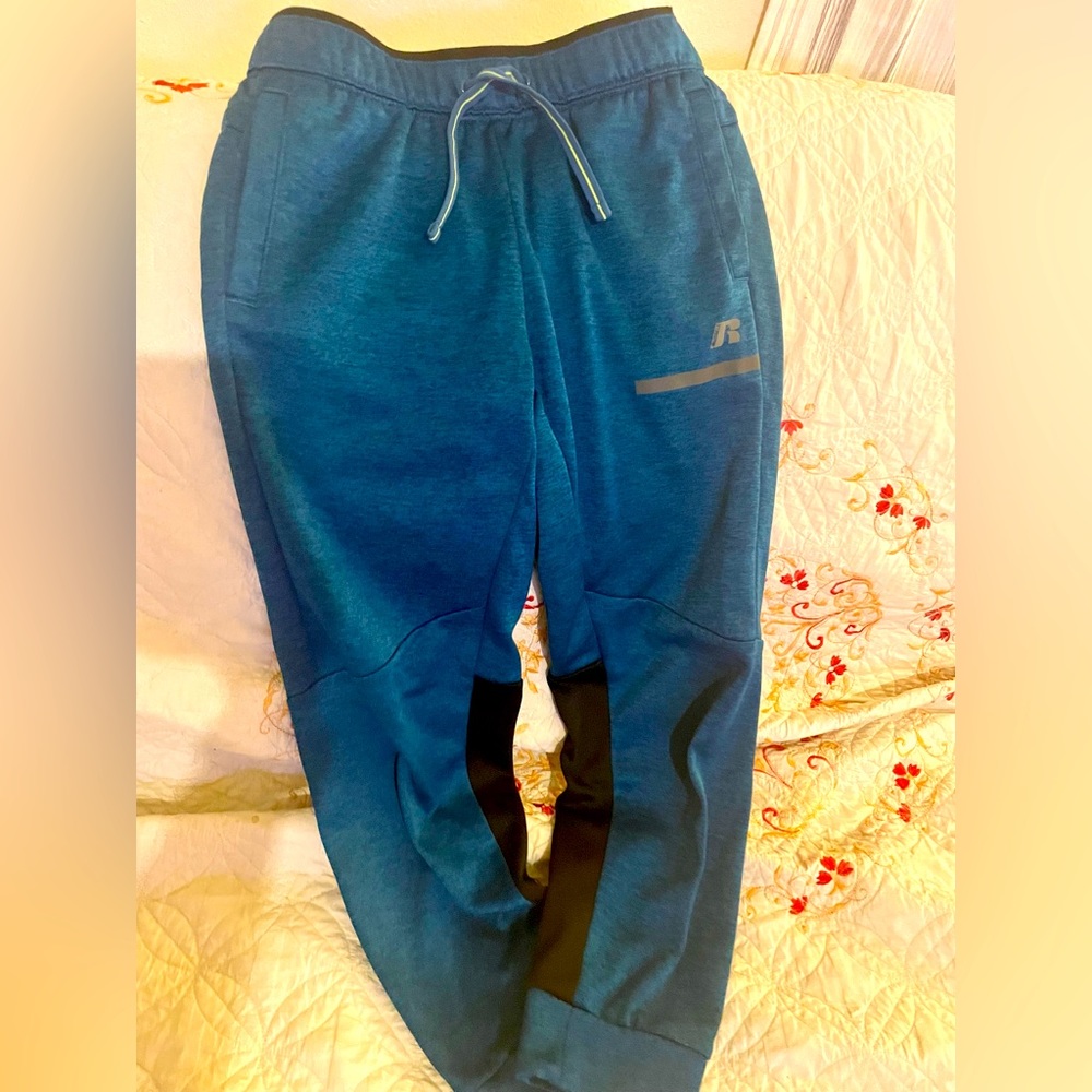 Sweat pants semi new size 10-12